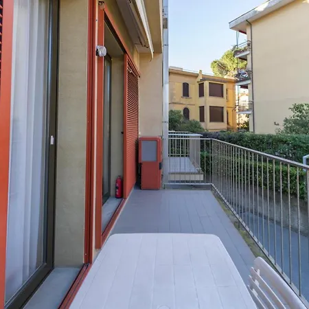 Apartment 113 - Casa Le Terrazze In Centro 100 Metri Mare Spiaggia, Box Auto Gratis *